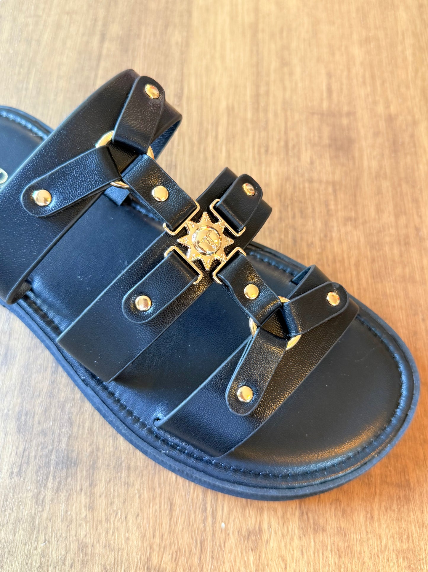 Mules Findlay | SOLEIL