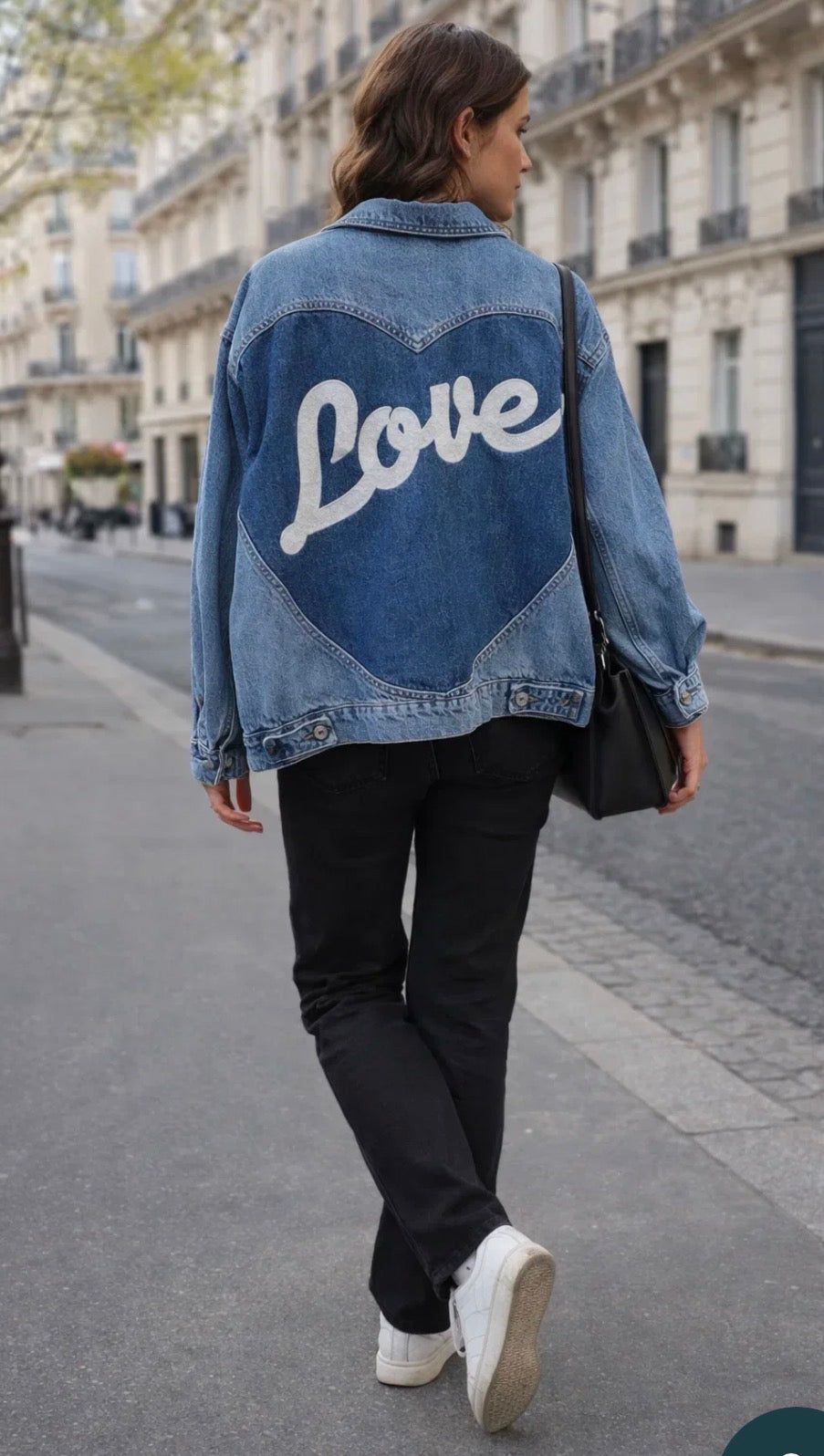 Veste en jean brodé | LOVE