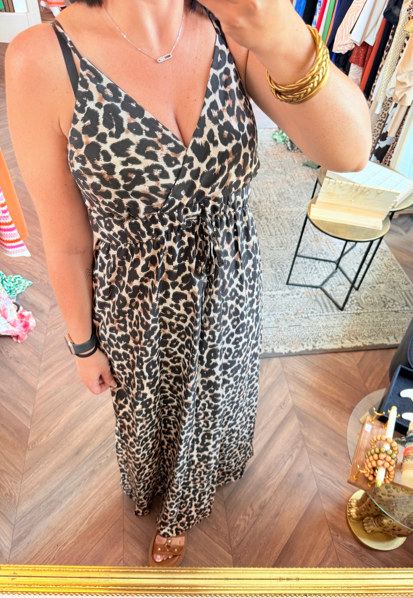 Robe | LÉO  🐆