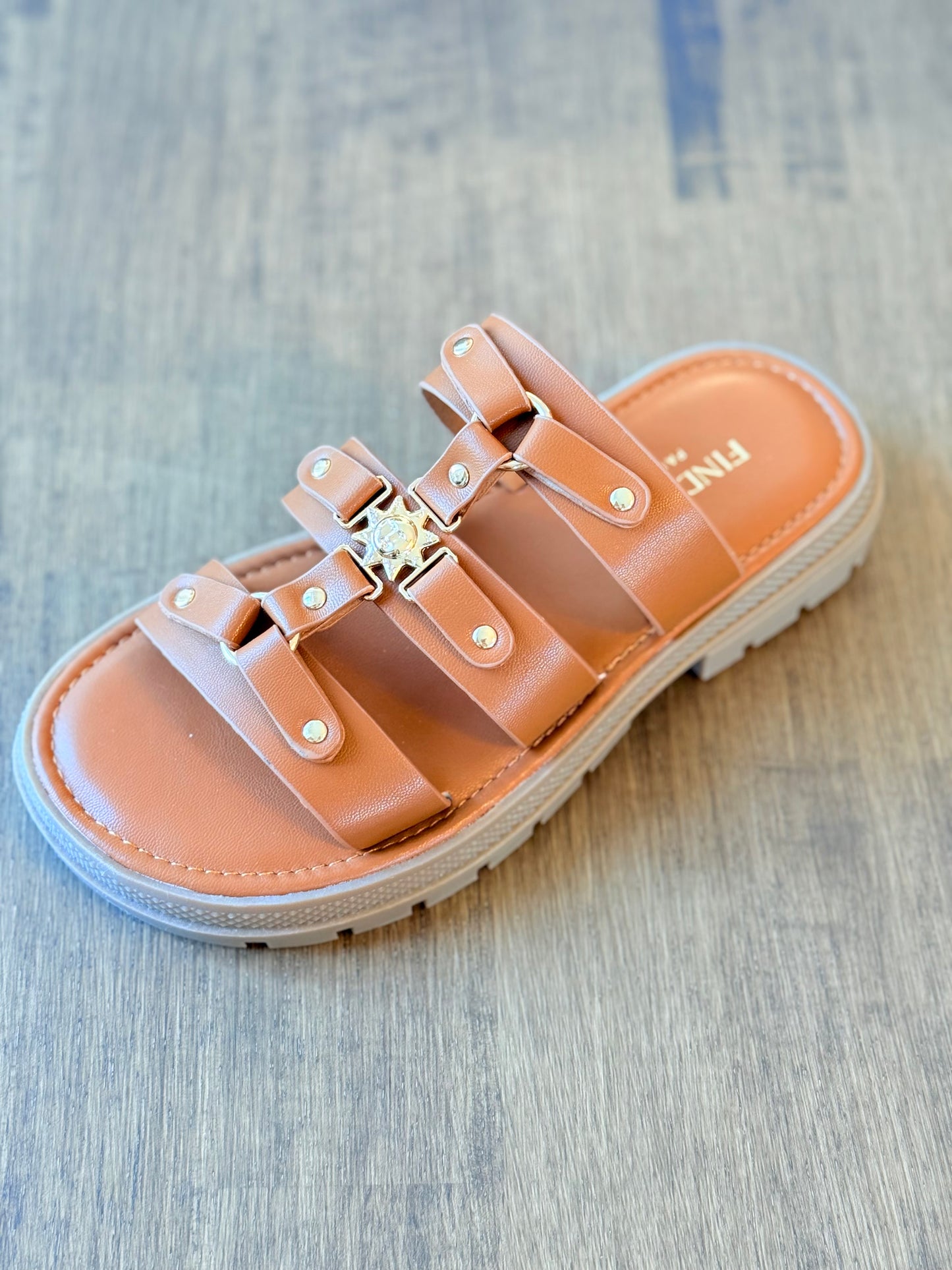 Mules Findlay | SOLEIL